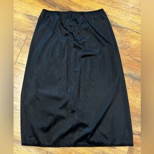 Vintage Bestform Women’s Small Black Half Slip Lace Accents 24” Long Intimates